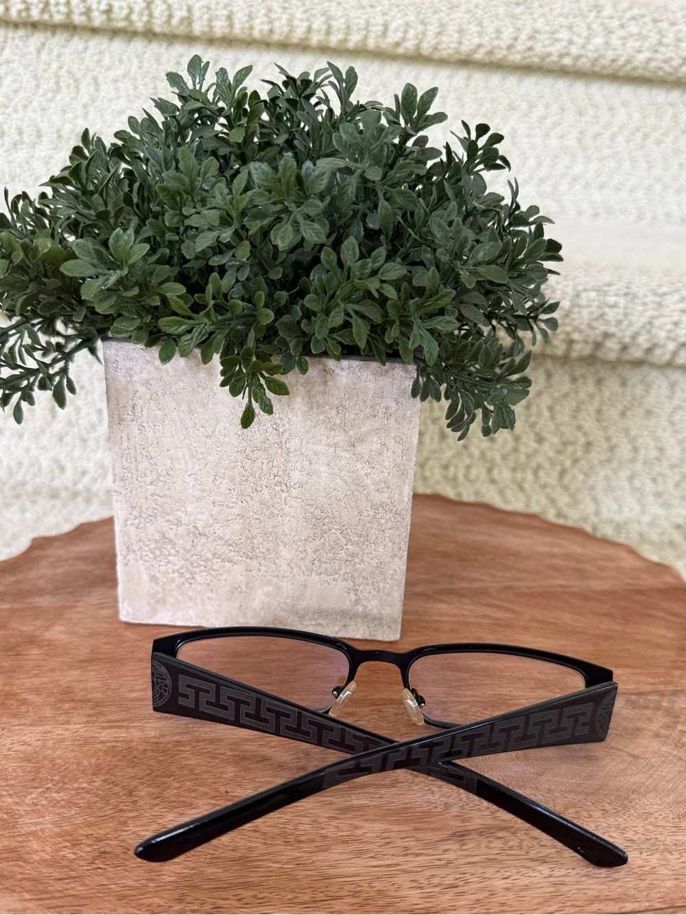 Pablo Zanetti Black Rectangular Eyeglasses.  👓